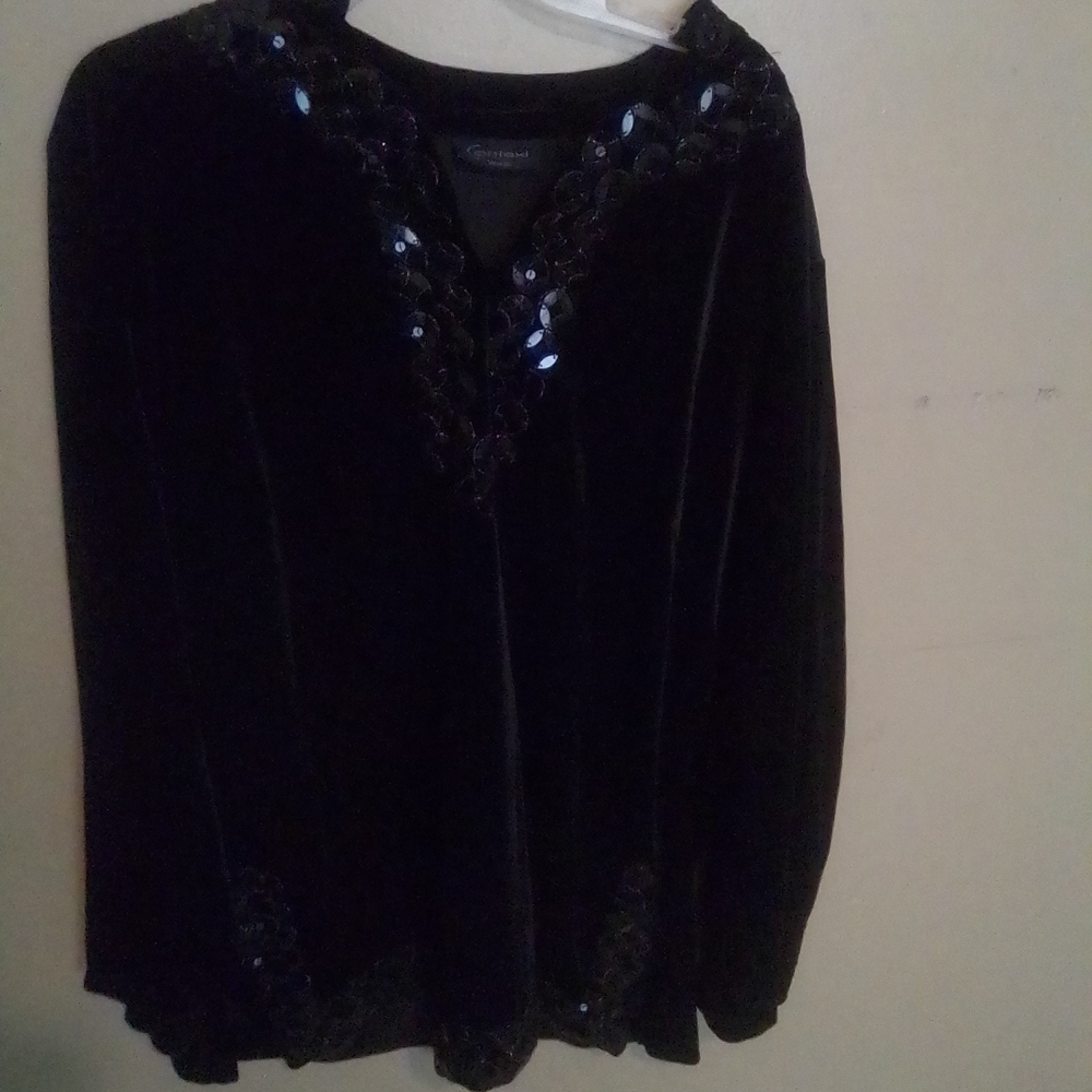 Elegant Black Velvet Top